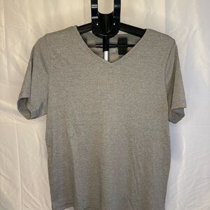CJ Banks Heather Gray V-Neck Short Sleeve Tee